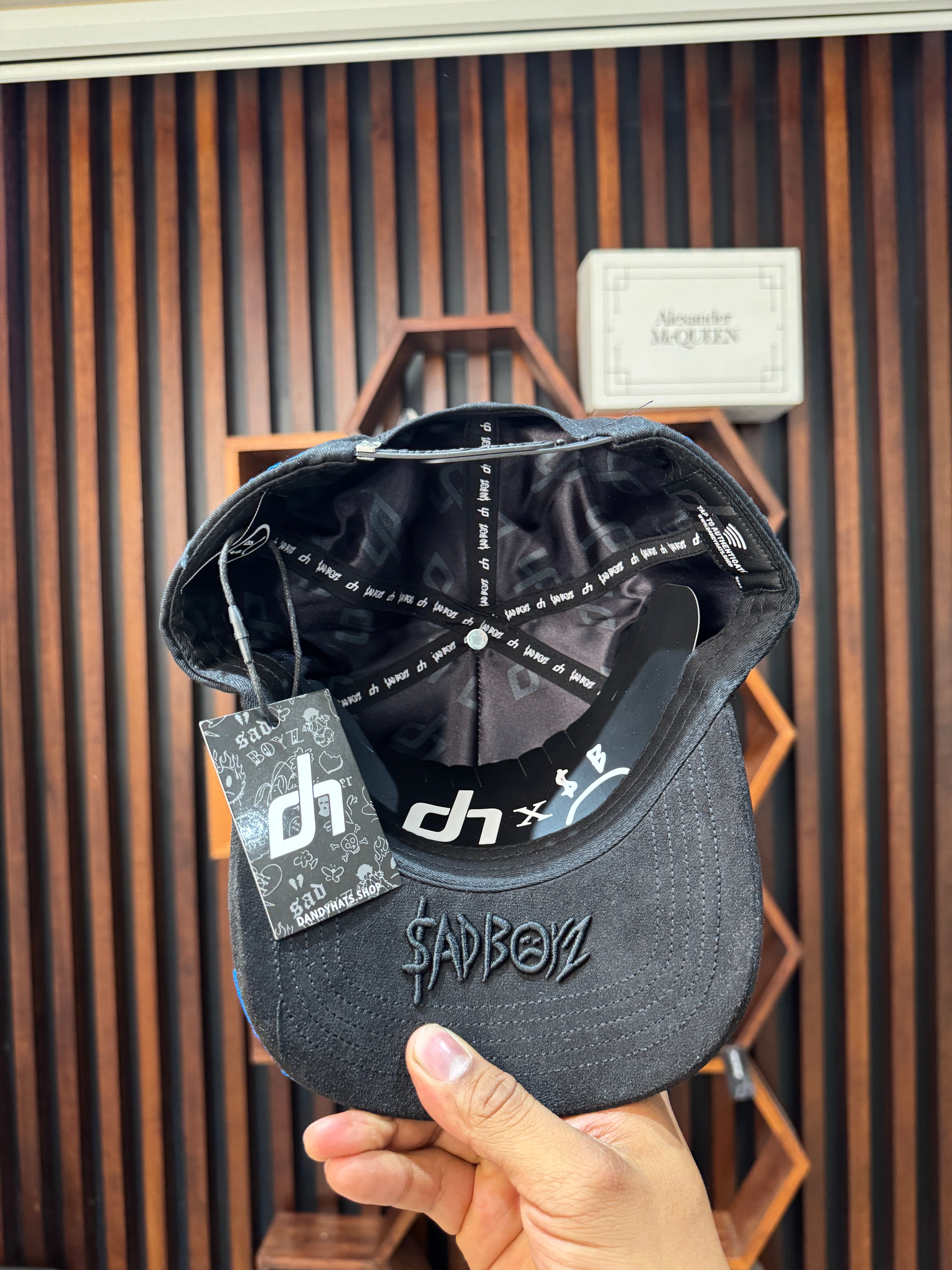 Dandy Hats X Junior H “Ángel Azul”