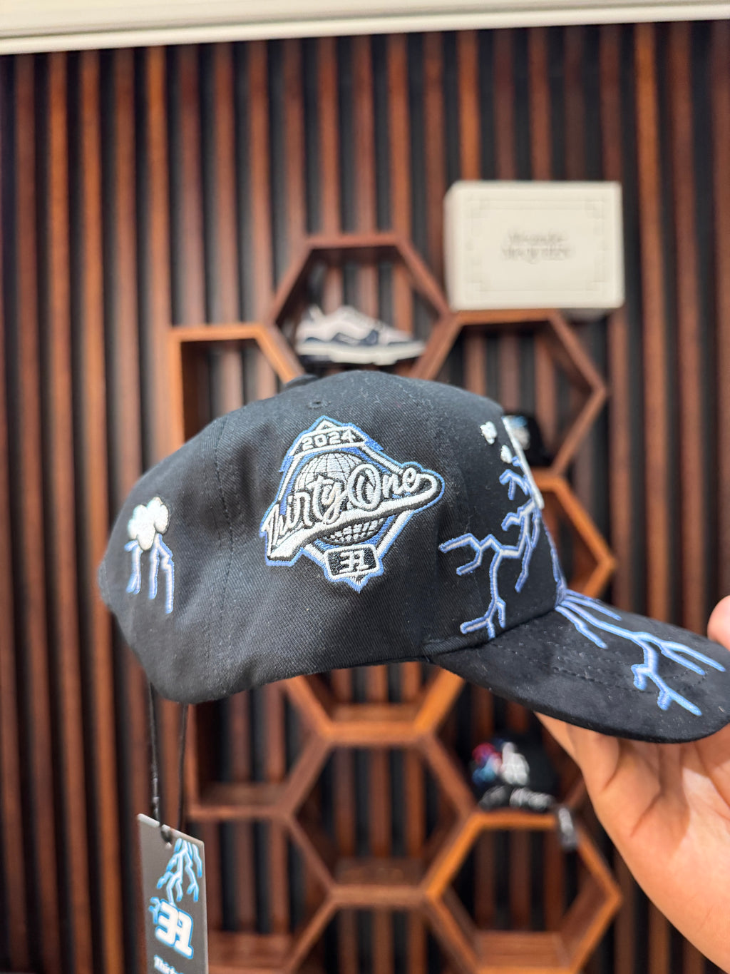 La Electric Clouds Unitalla