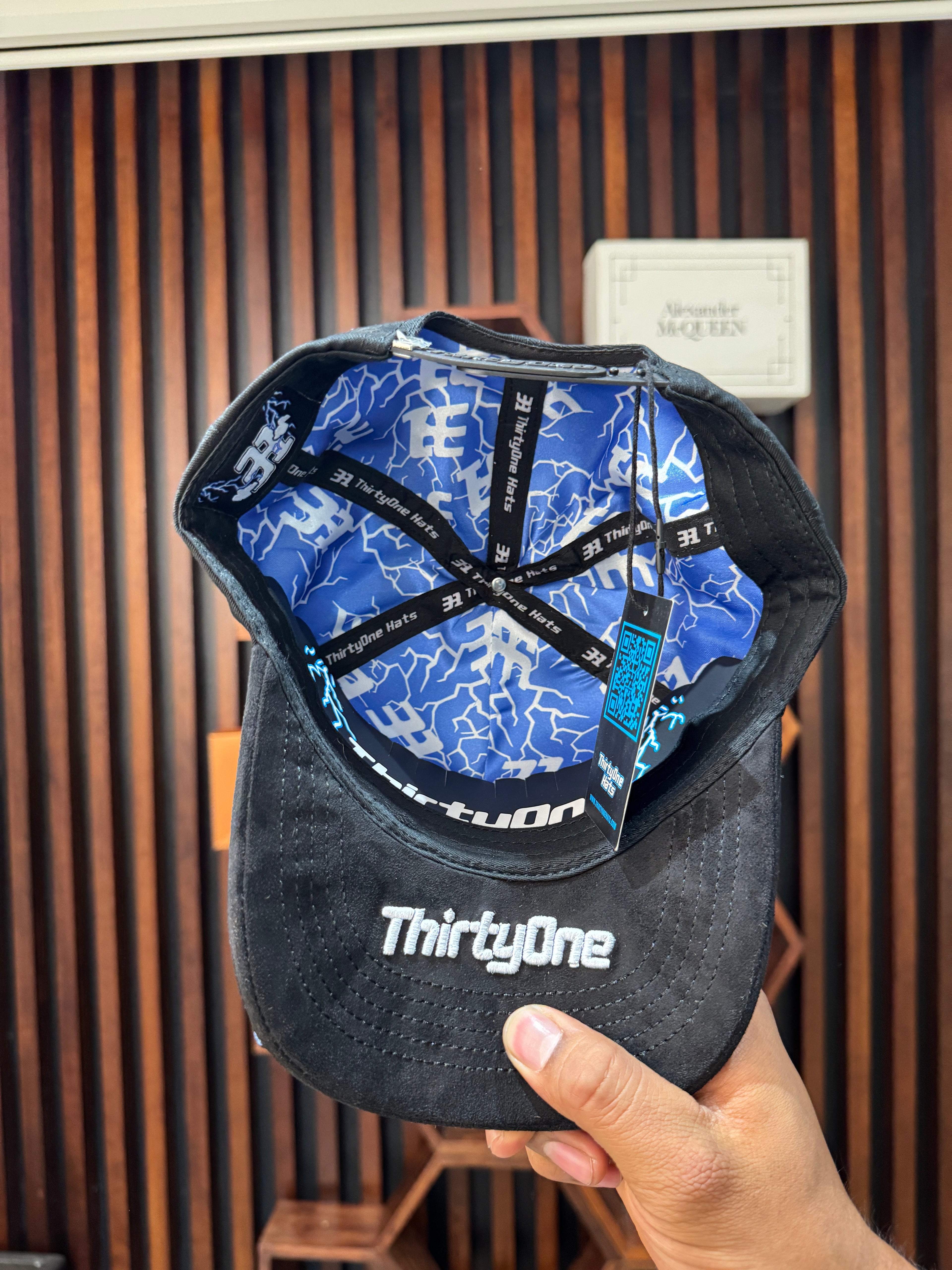 La Electric Clouds Unitalla